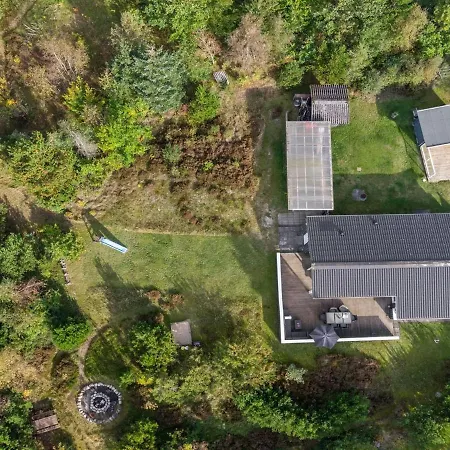 Holiday home Bia - 250m From The Sea In Ne Jutland By Interhome